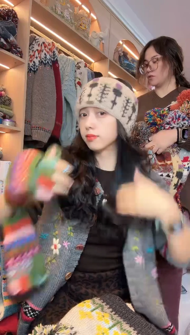 绵羊毛燕麦色郁金香发带