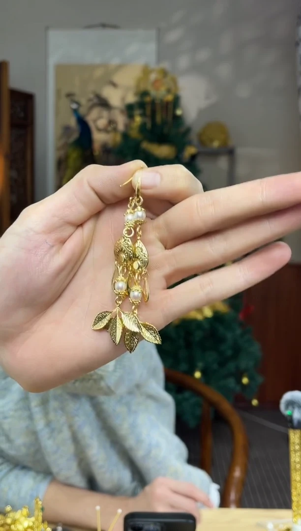 铜合金无彩宝耳饰一对
