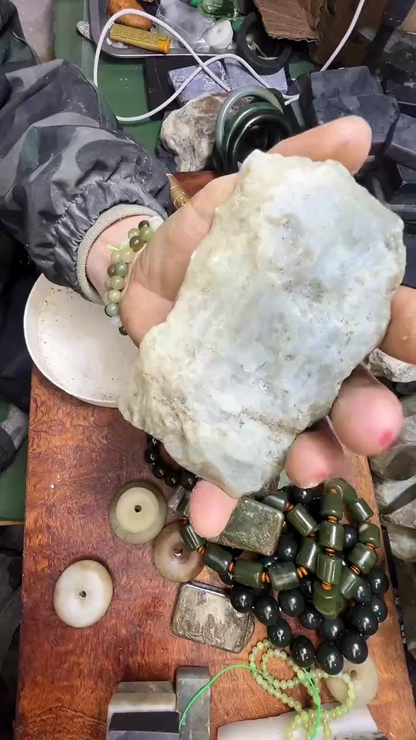 未镶嵌和田玉珠宝半成品1