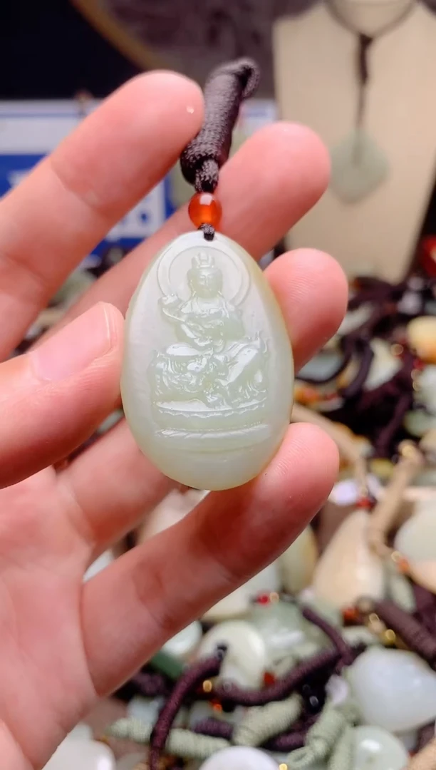 和田玉未镶嵌颈饰1