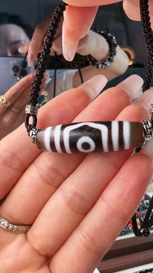 【闪购商品】玛瑙/玉髓颈饰未镶嵌三眼