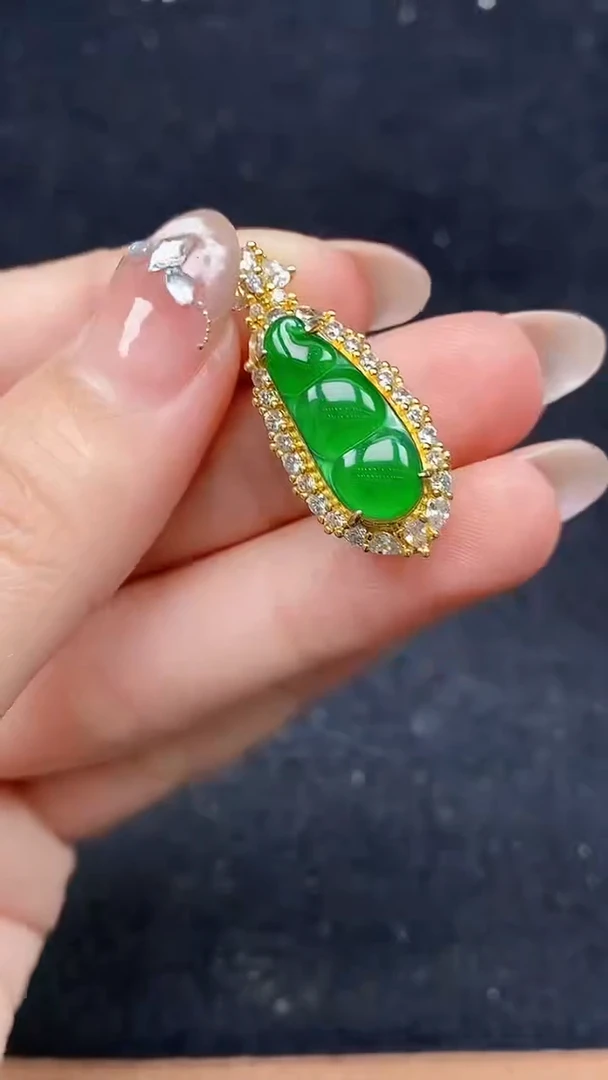 颈饰未镶嵌翡翠天然A货翡翠，保A保真