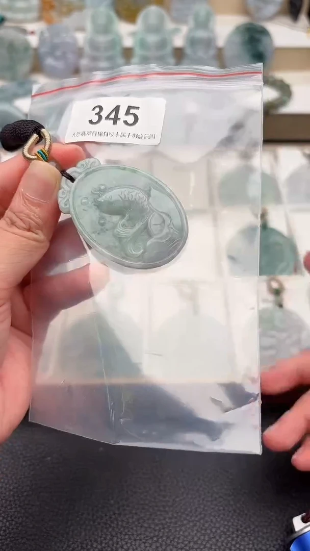 翡翠未镶嵌颈饰天然缅甸A货翡翠345
