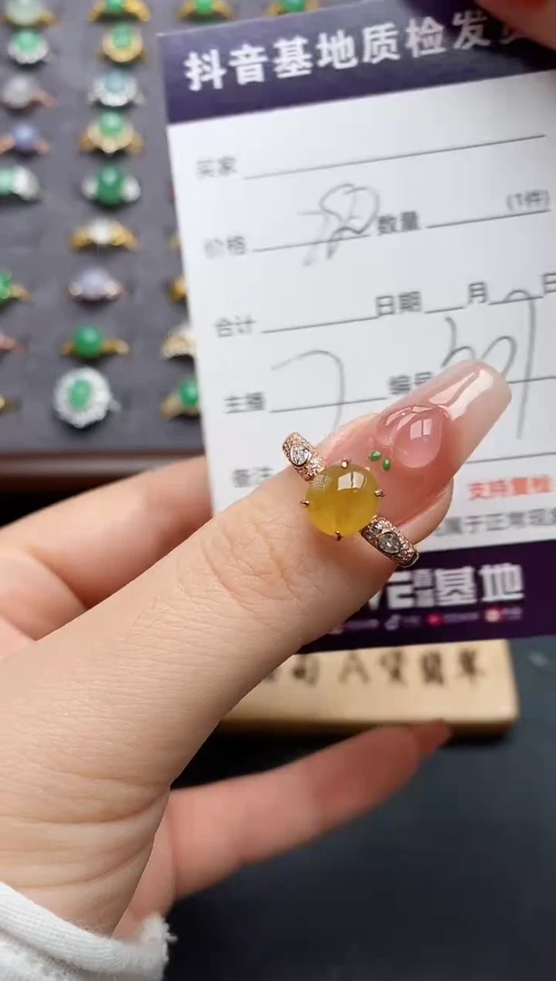银S925镶嵌戒指翡翠....