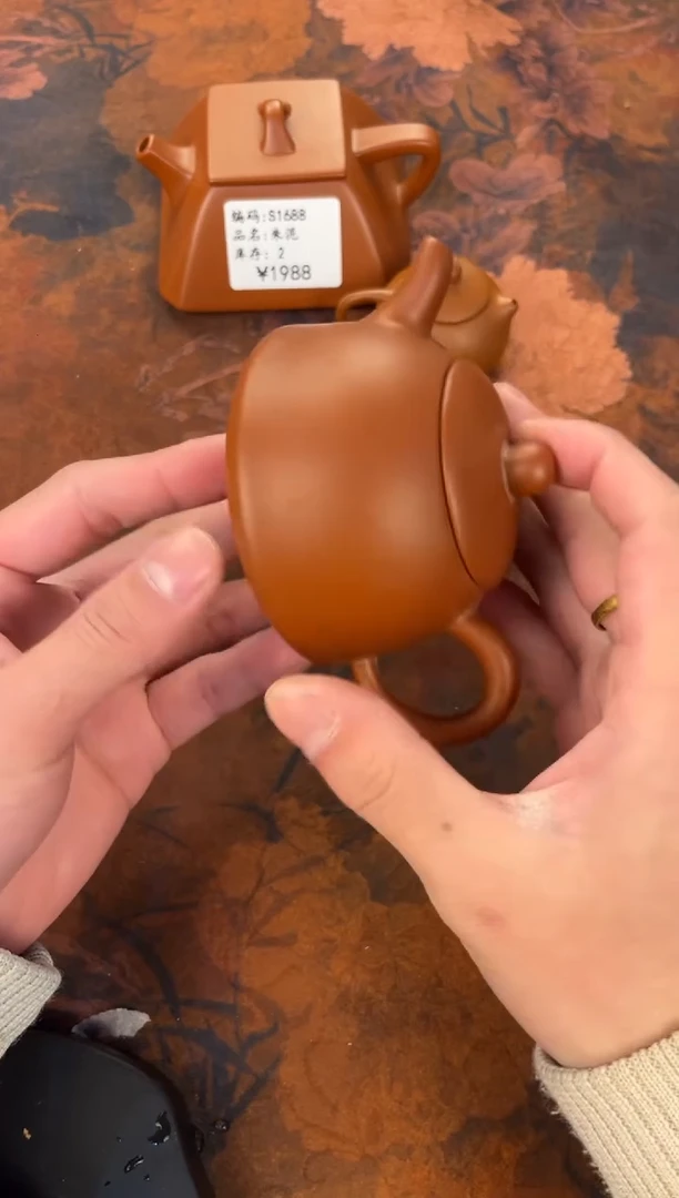 茶杯紫砂-小金钟