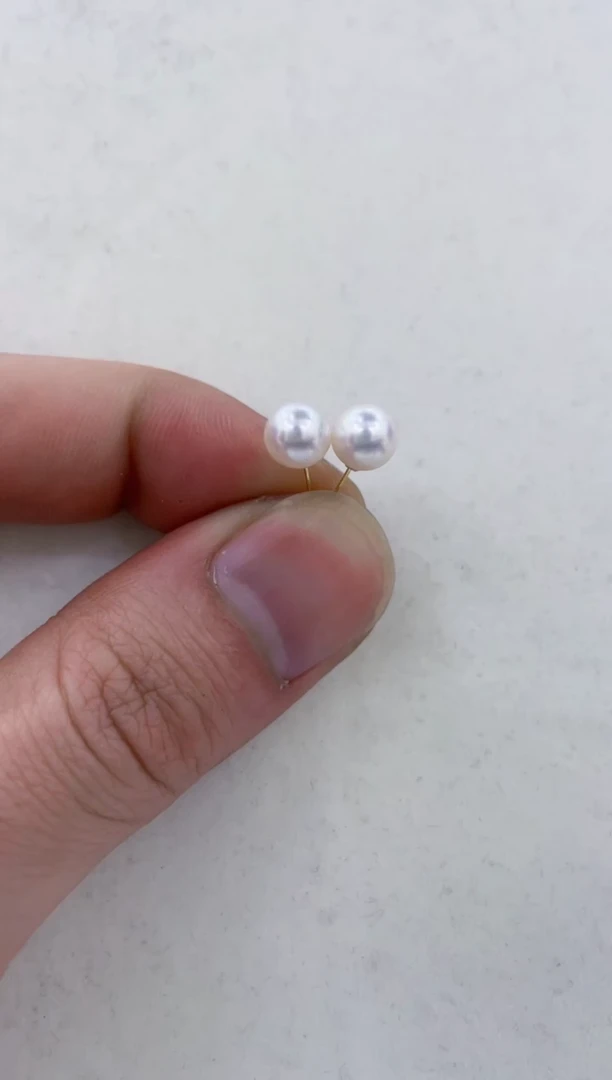 18K金镶嵌耳饰海水珍珠