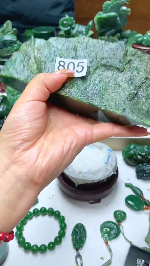 未镶嵌和田玉摆件1