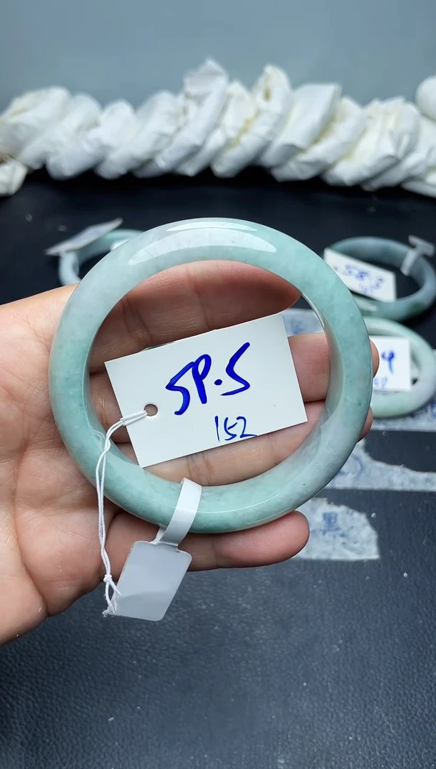 未镶嵌手镯翡翠152