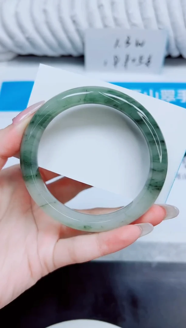 未镶嵌手镯石英质玉187/59.3