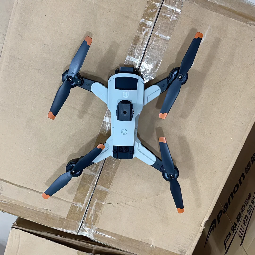 户外玩具无人机遥控飞机不挑颜色【3块电池】