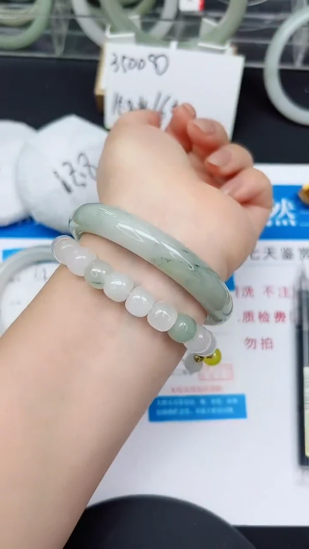 未镶嵌手镯石英质玉62-58/59