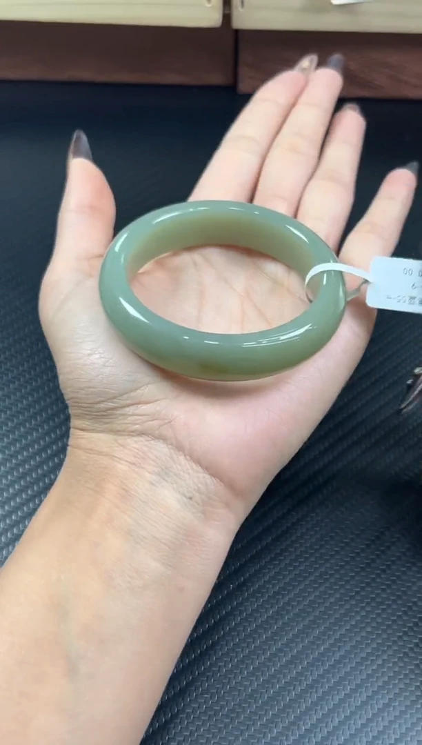 未镶嵌手镯和田玉且末蓝微色差55+m