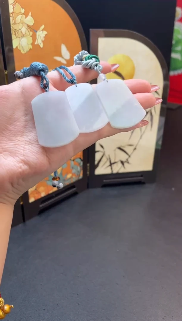 颈饰未镶嵌翡翠无事牌G998T0919285多样性发一