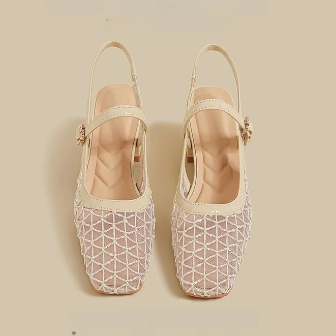 美神降临~法式包头凉鞋女夏新款晚风蕾丝镂空方头外穿粗高跟单鞋