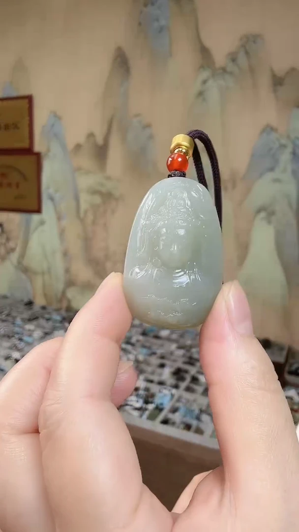 和田玉未镶嵌颈饰.