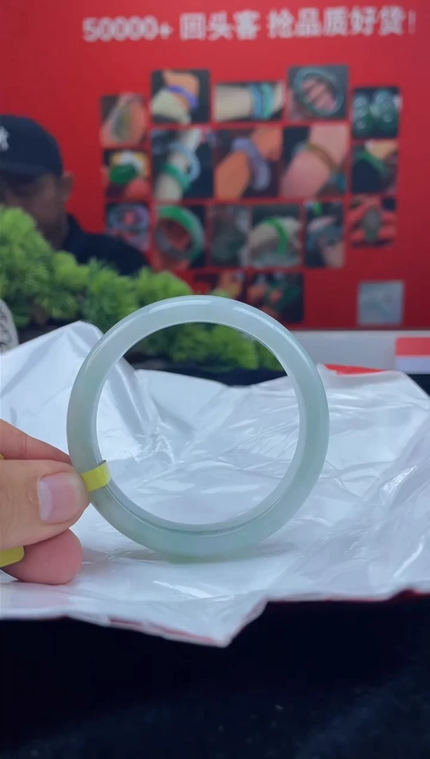 翡翠手镯未镶嵌手镯12