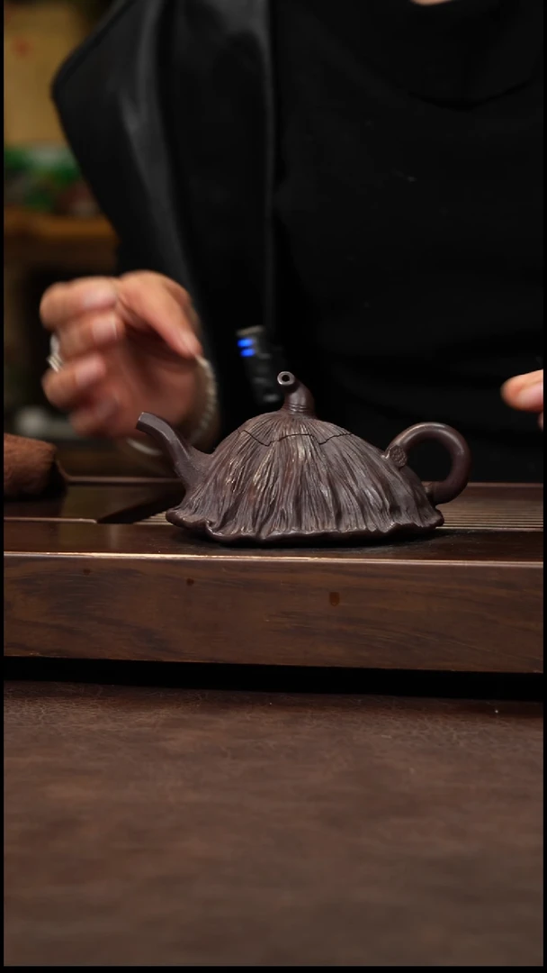 茶壶紫砂老紫泥全手枯荷150cc左右