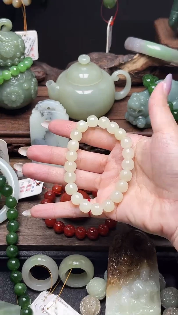 手串未镶嵌和田玉卡10若羌黄口料白玉 老型