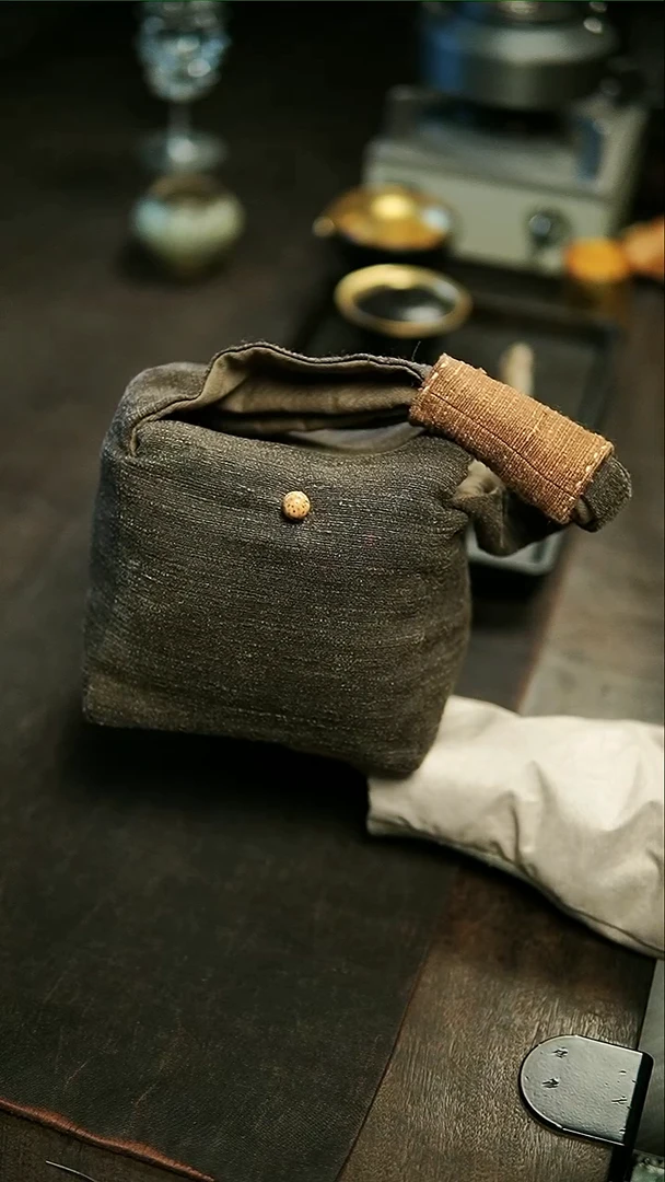 【闪购商品】双宫丝小号收纳包11111