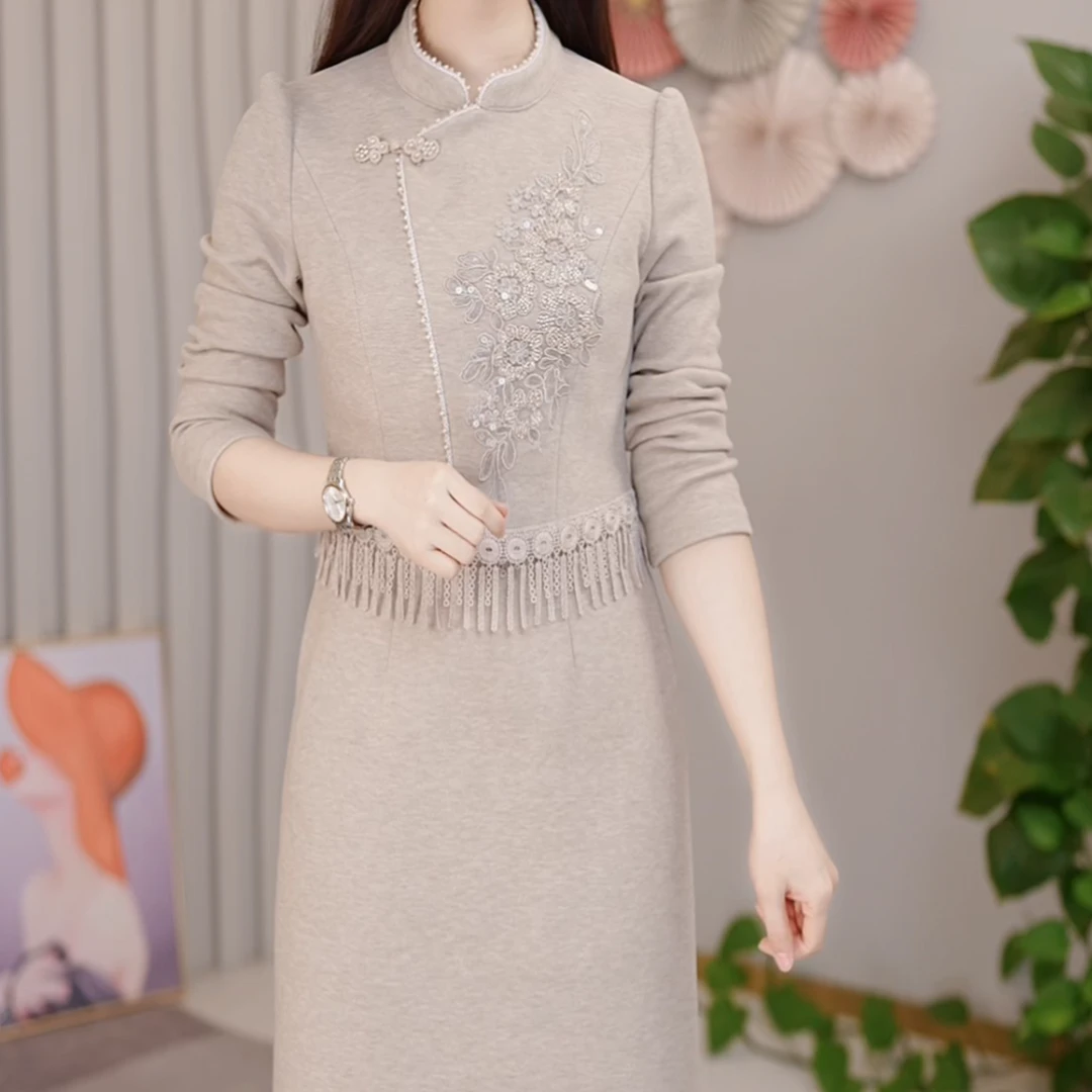 [杏相依衣橱]冬季新款 66126-B 时尚 减龄 显瘦 收腰  百搭连衣裙