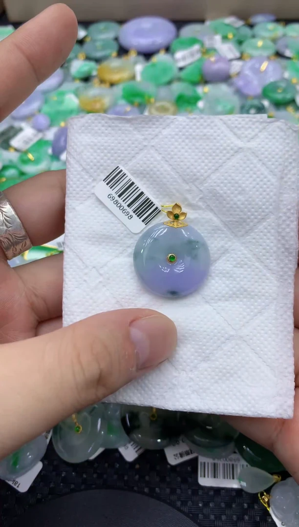 颈饰18K金镶嵌翡翠天然缅甸翡翠A货