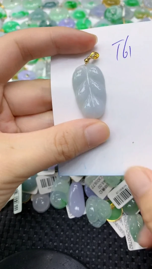 翡翠未镶嵌颈饰1111111111