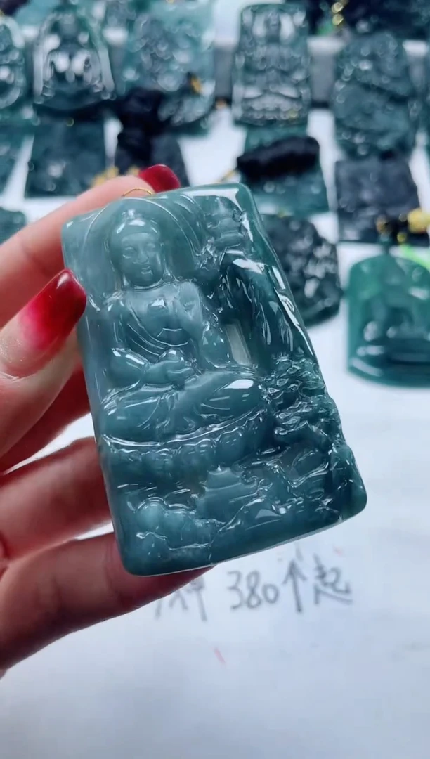 【闪购商品】翡翠颈饰未镶嵌