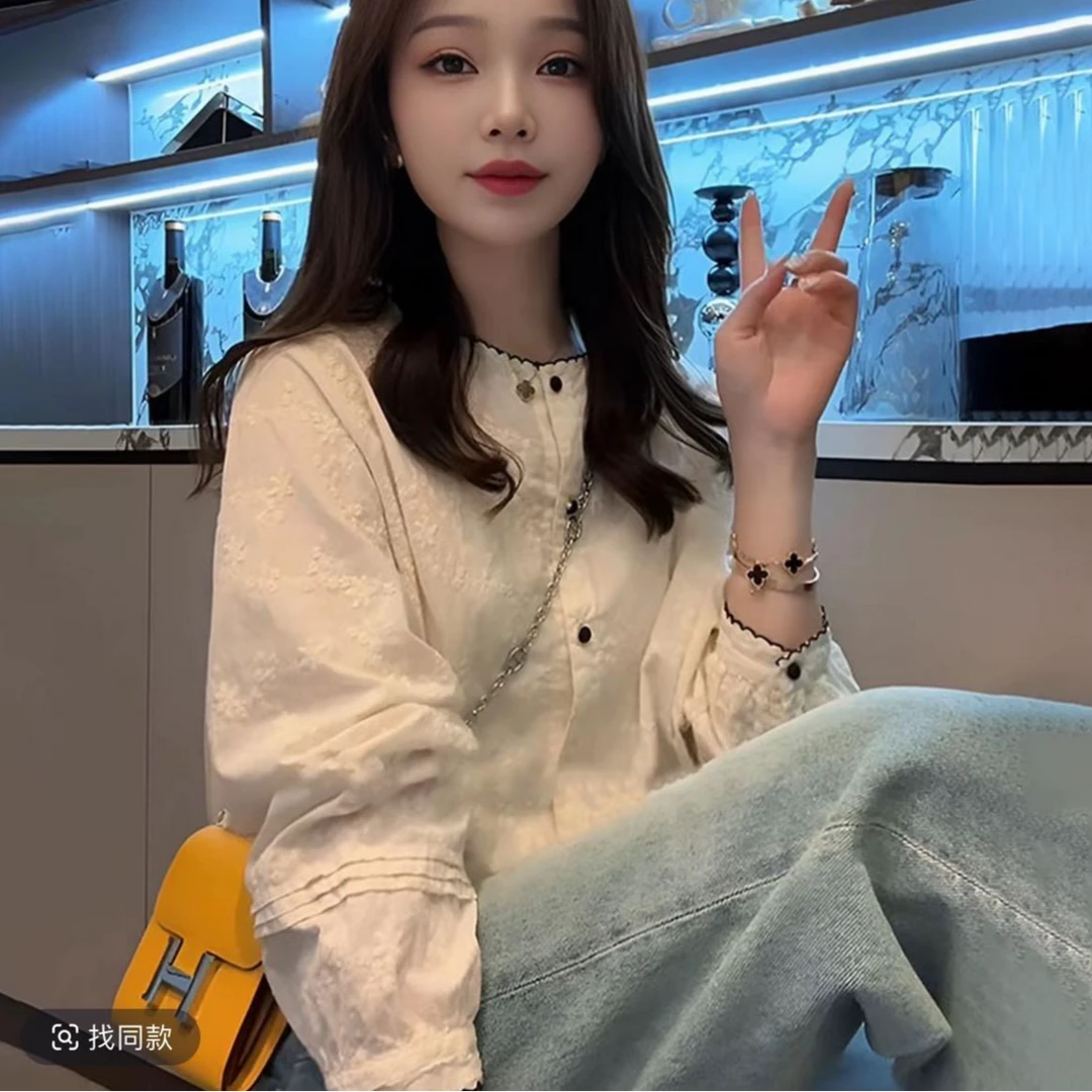 2025刺绣常规款长袖圆领纽扣法式衬衫洋气宽松气质上衣秋季新款