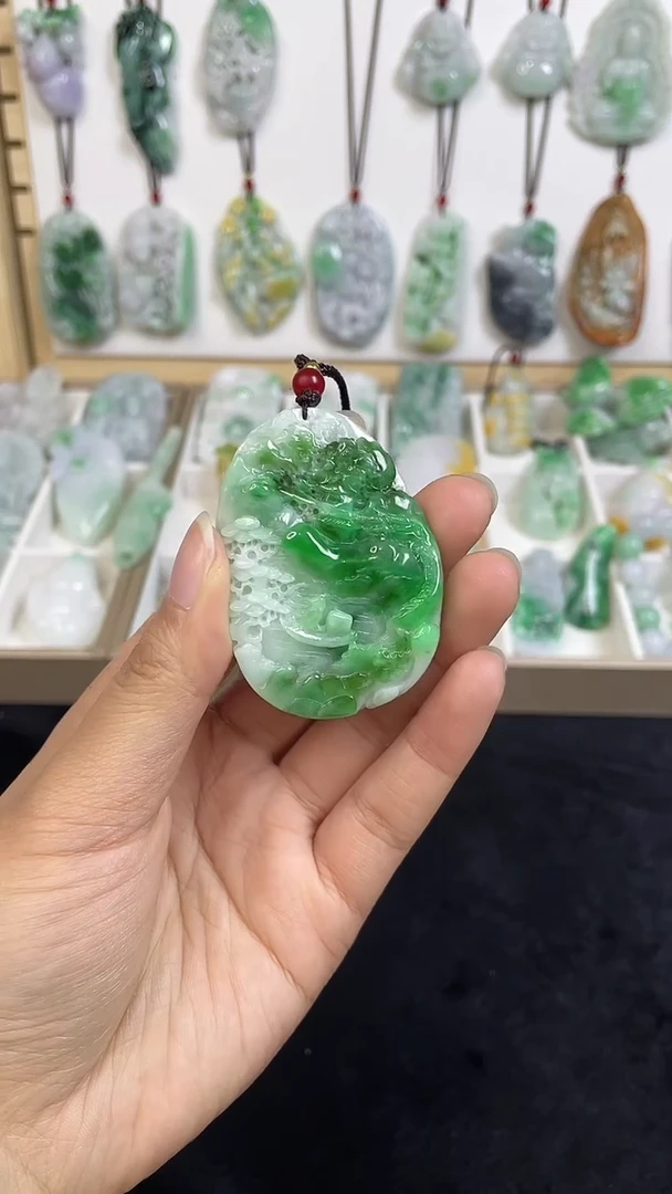 颈饰未镶嵌翡翠1