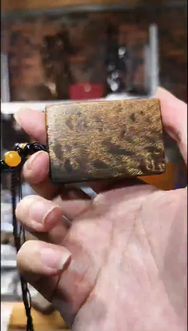 金丝楠无事牌脖挂