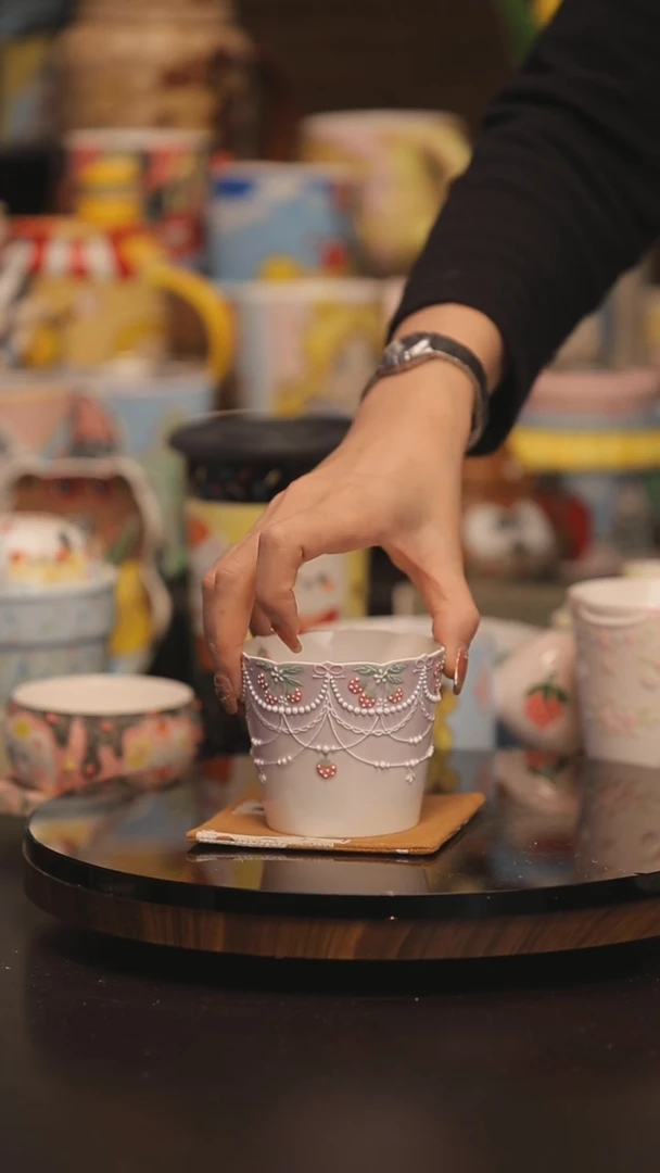 景德镇釉下彩绘设计师款式陶瓷