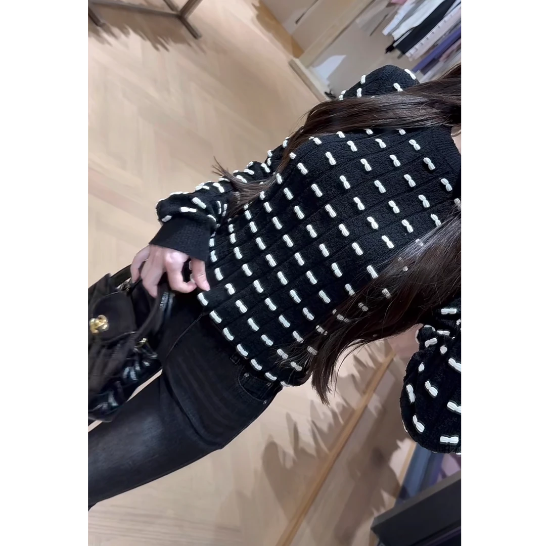 2025秋季新款小香风时尚撞色设计感蝴蝶结套头上衣配牛仔裤套装女