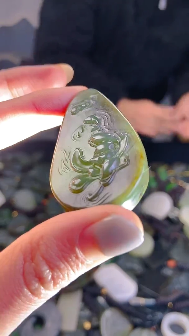 颈饰未镶嵌和田玉1