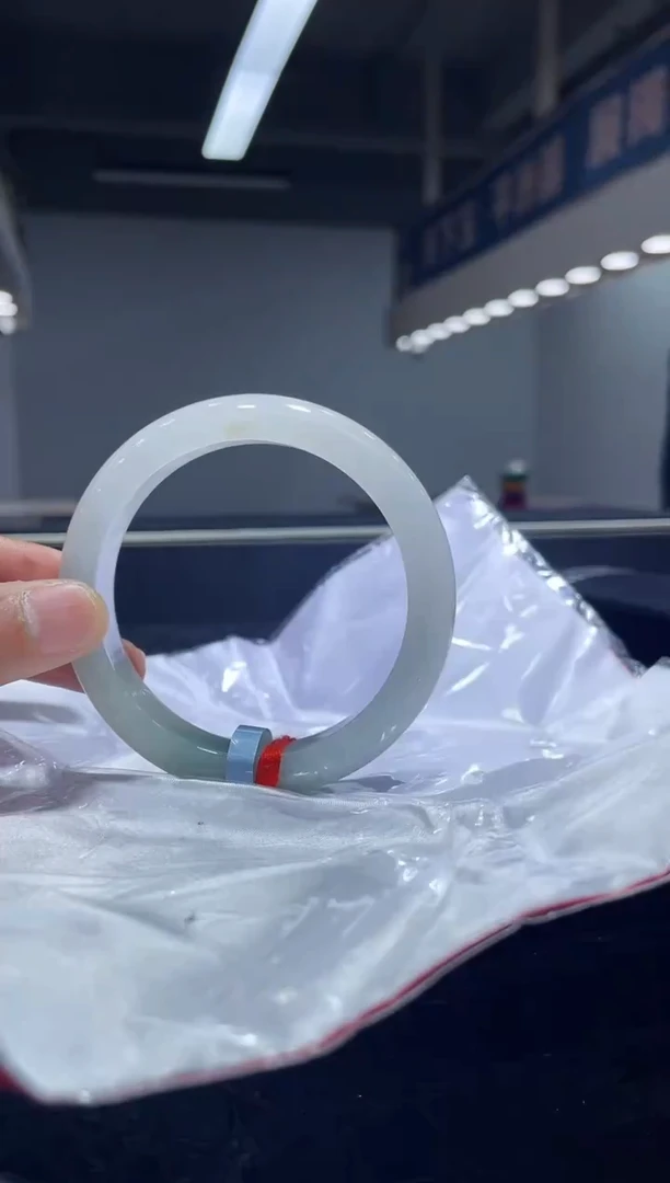 未镶嵌手镯翡翠6