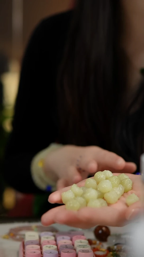 未镶嵌和田玉珠宝半成品黄口单珠—多样性发其一