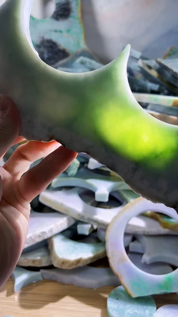 翡翠裸石缅甸翡翠A货文6728