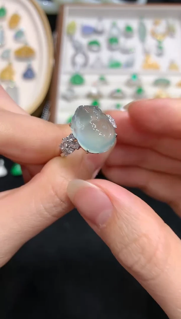 【闪购商品】翡翠戒指18K金镶嵌W456|23800