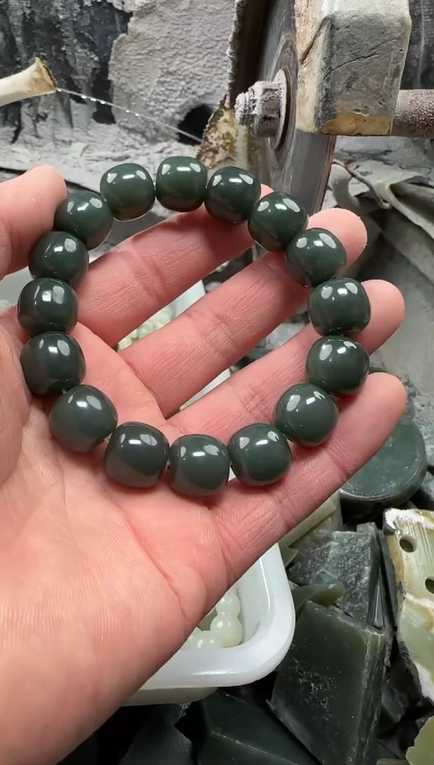 【闪购商品】和田玉颈饰未镶嵌手串 多样性