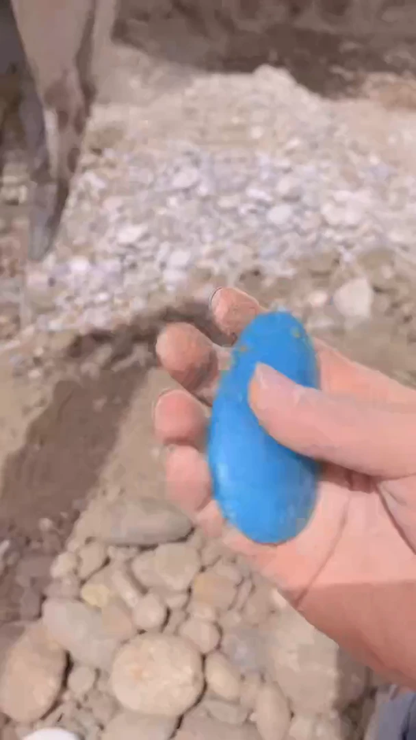 透闪石质玉未镶嵌珠宝奇石透闪石质玉，未镶嵌珠宝奇石