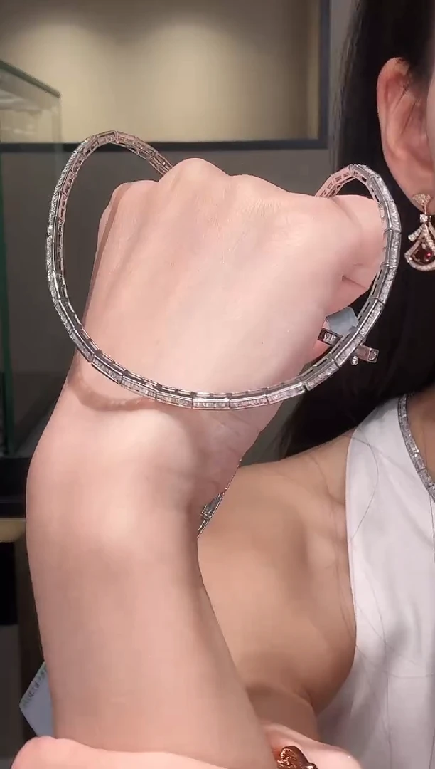 铂Pt950镶嵌项链钻石蹦迪项圈