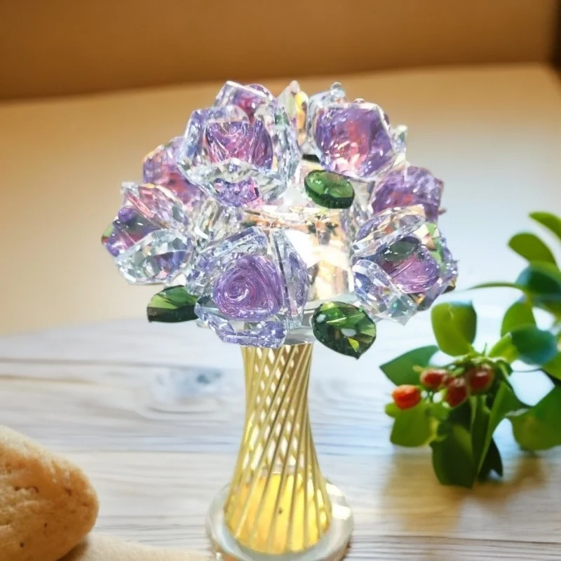 节日紫色手捧花装饰品