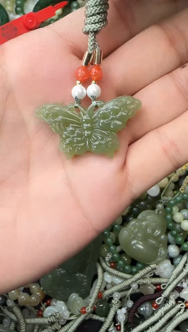 颈饰未镶嵌和田玉拍一发一