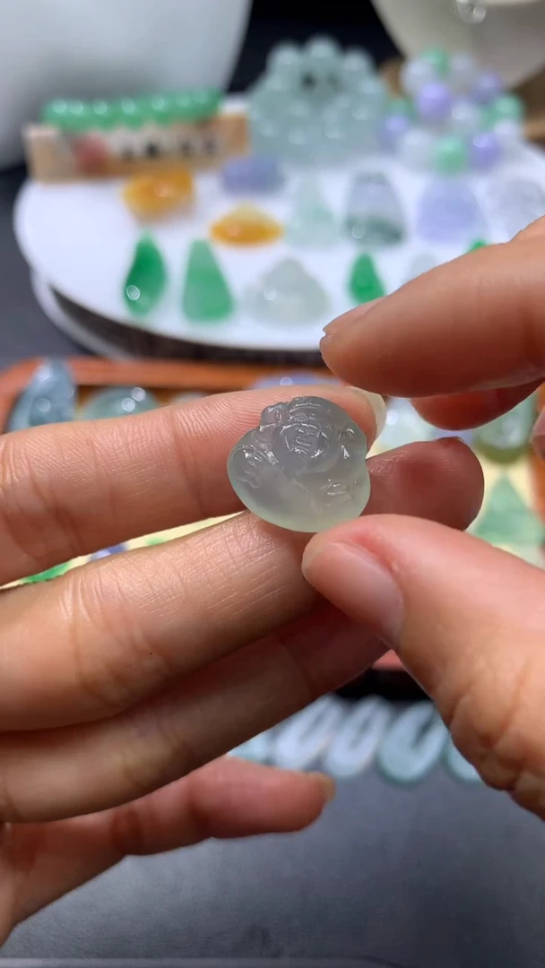 【闪购商品】定制翡翠未镶嵌翡翠