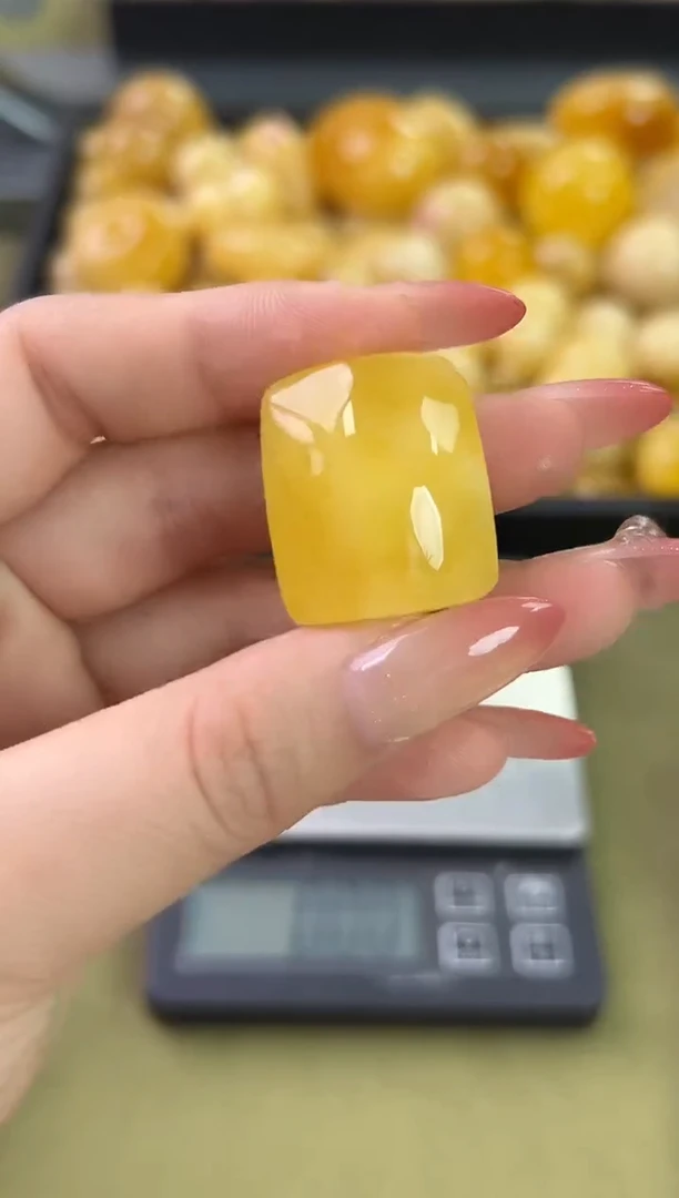 裸石琥珀未镶嵌琥珀蜜蜡吊坠