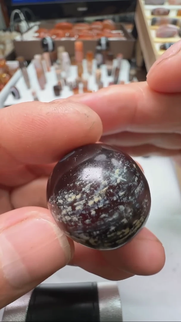 玛瑙/玉髓颈饰未镶嵌糖球26*24mm皮裂