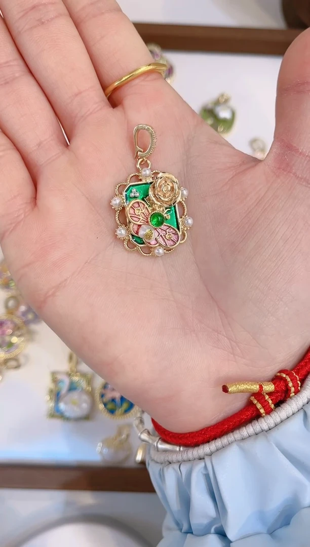 【闪购商品】淡水珍珠颈饰合金吊坠