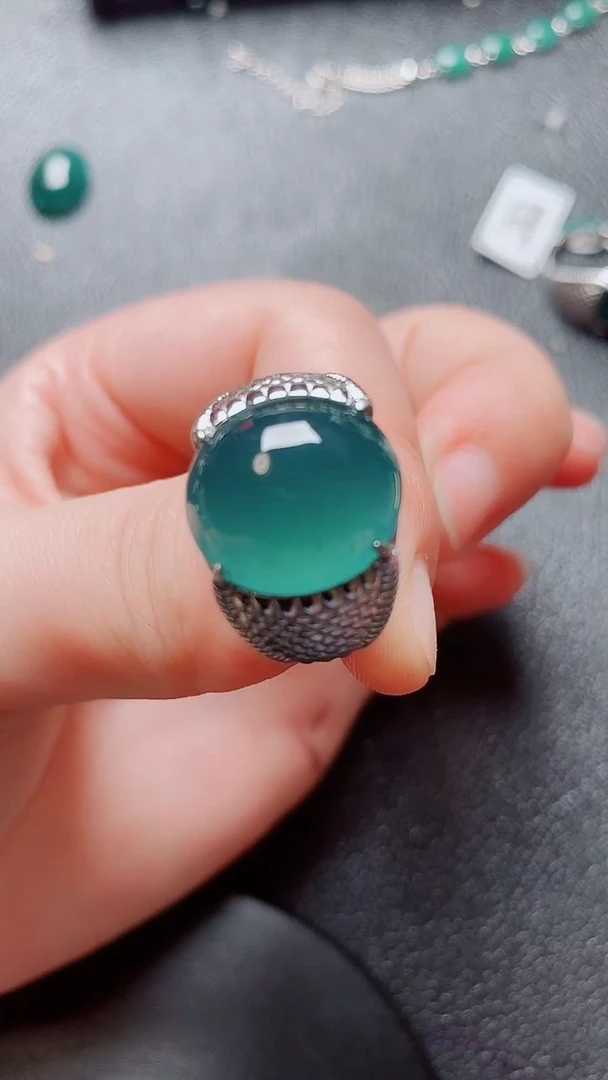 翡翠戒指银S925镶嵌1111