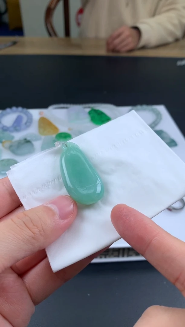 【闪购商品】定制翡翠未镶嵌翡翠