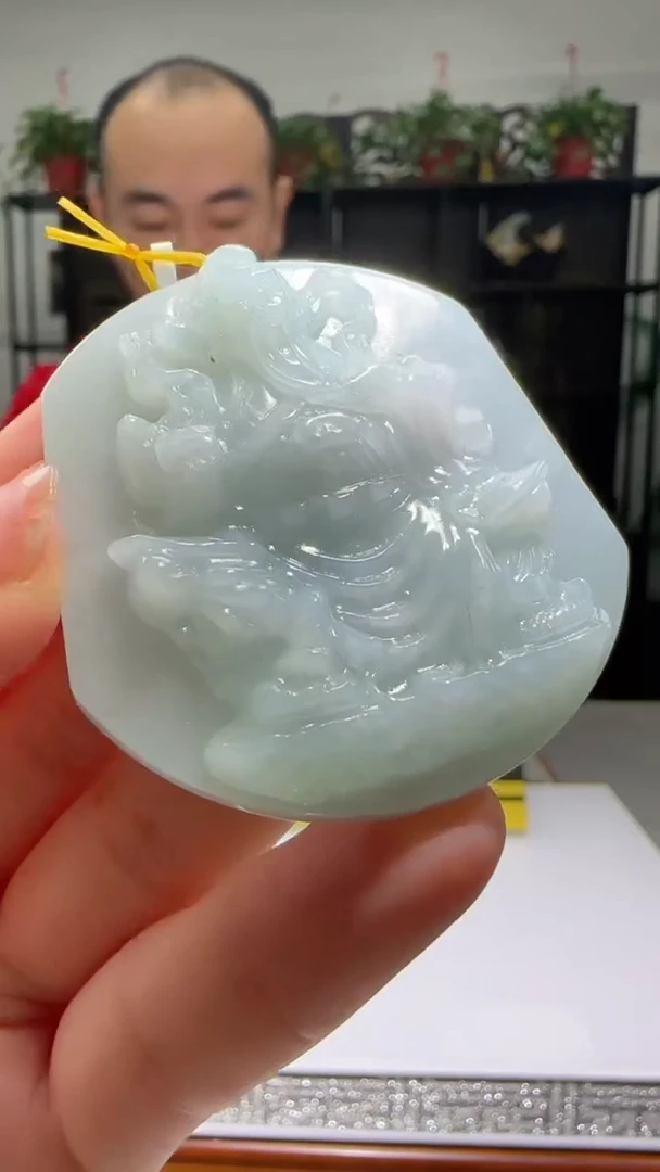 【闪购商品】翡翠颈饰未镶嵌天然翡翠A货吊坠