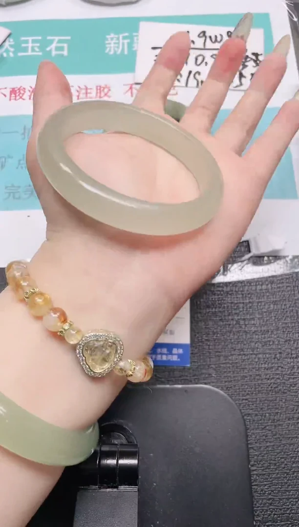 未镶嵌手镯石英质玉164-60